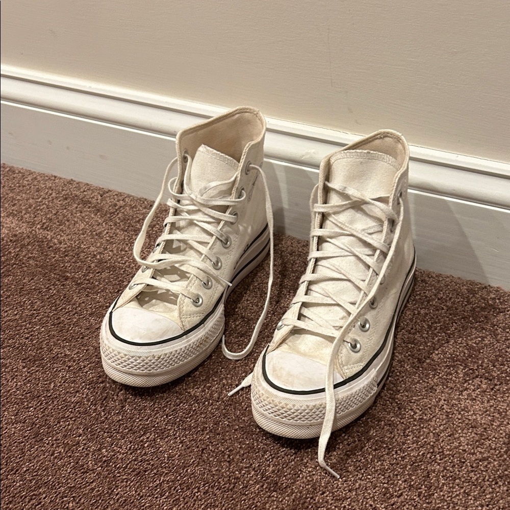 Converse Platform White